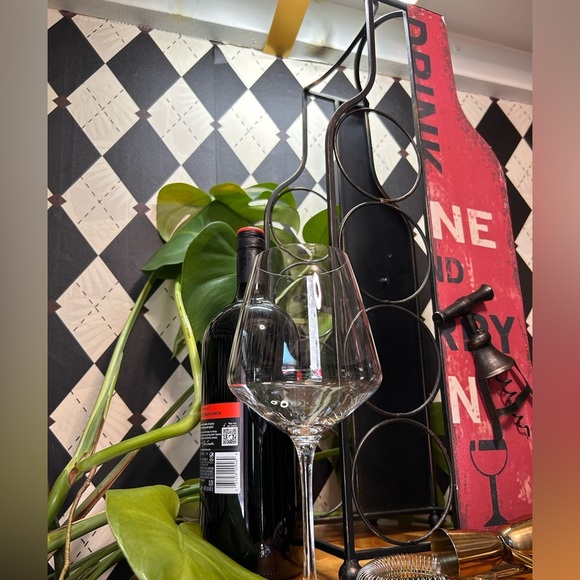 Industrial Wine Bottle Stand – Bold Rustic Iron with Corkscrew Accent - Picture 5 of 7